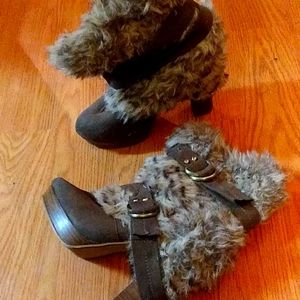 Heel boots